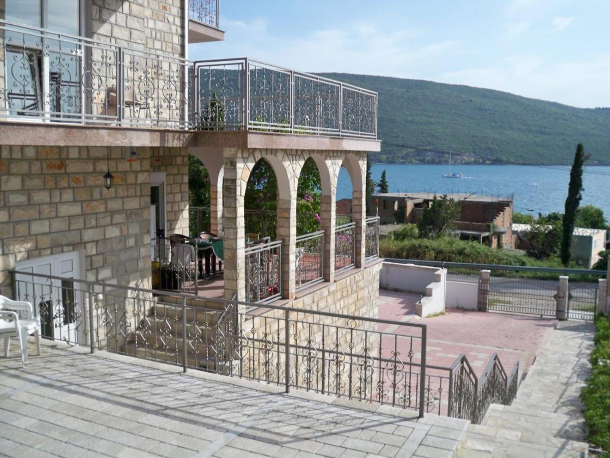 Vila Corovic Kumbor Exterior photo
