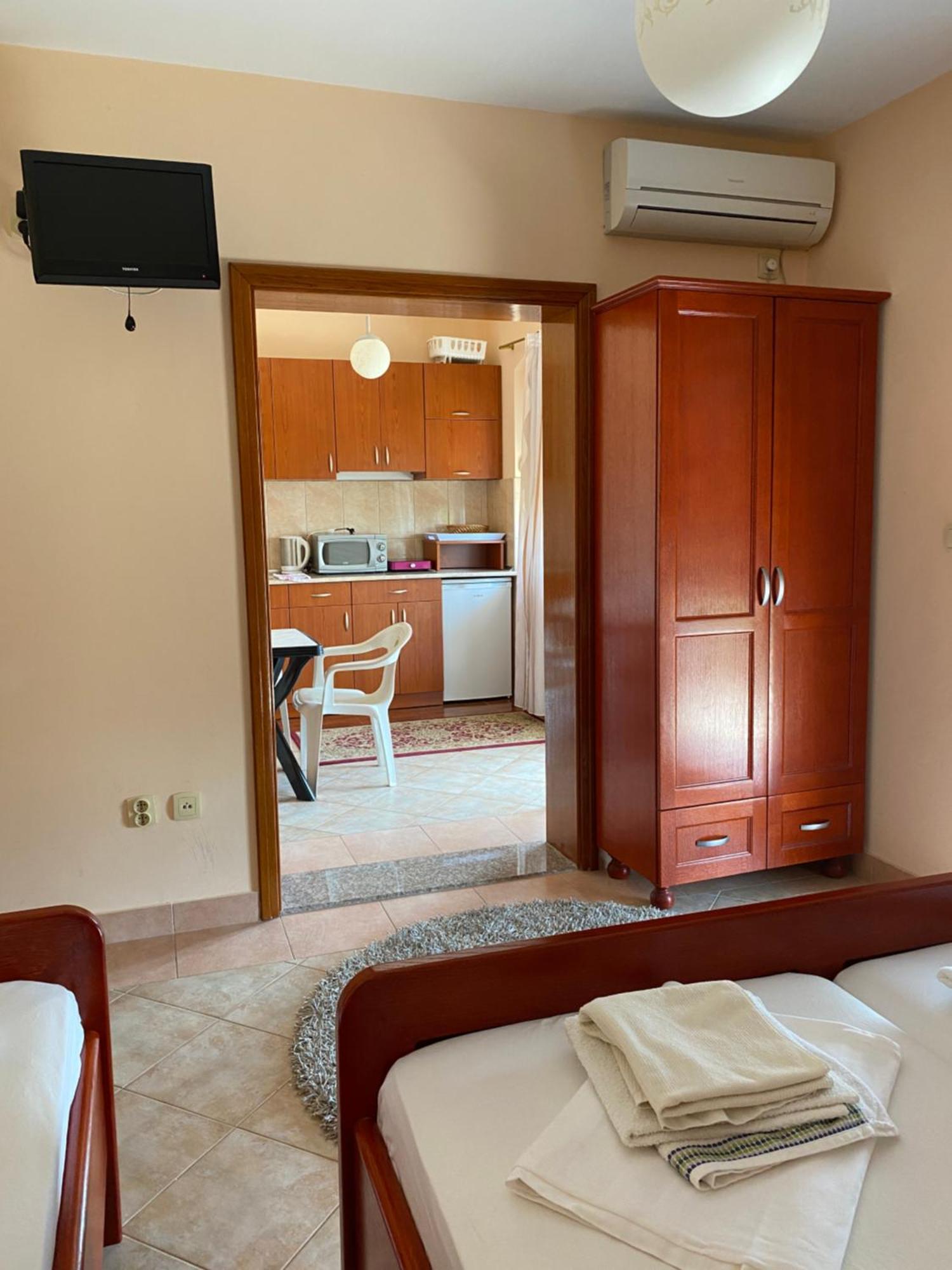 Vila Corovic Kumbor Room photo
